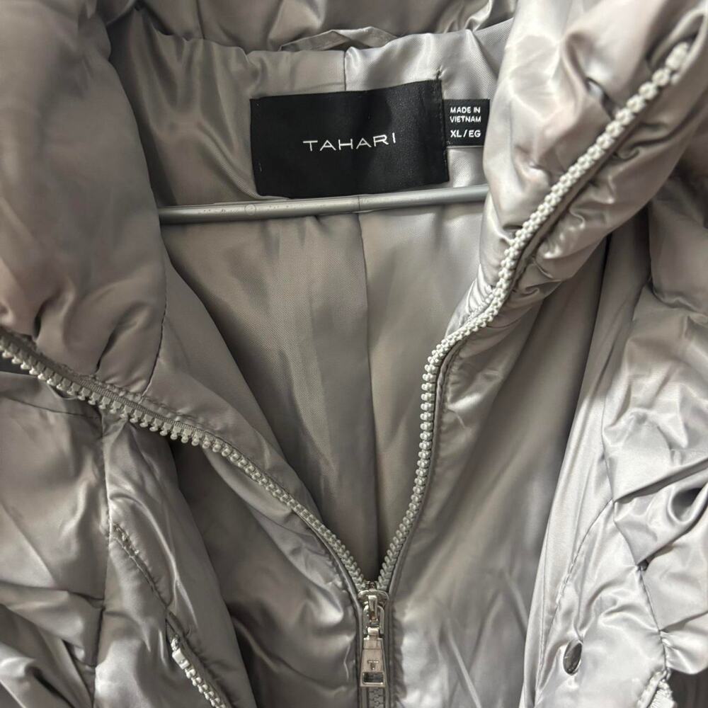 Tahari Casey Fitted Puffer Coat for Women-Quilted Winter Coat with Bib Size XL - Picture 4 of 8